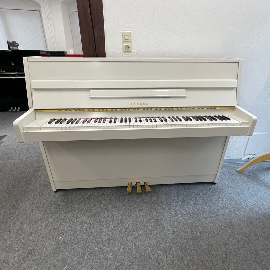 Yamaha Klavier Mod. LU 101 weiss matt Occasion Bj. 1987, sehr guter Zustand, made in Japan (gebraucht)