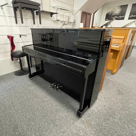 Yamaha B2 Klavier schwarz poliert / Chrom Bj. 2020 - Bestzustand (gebraucht)