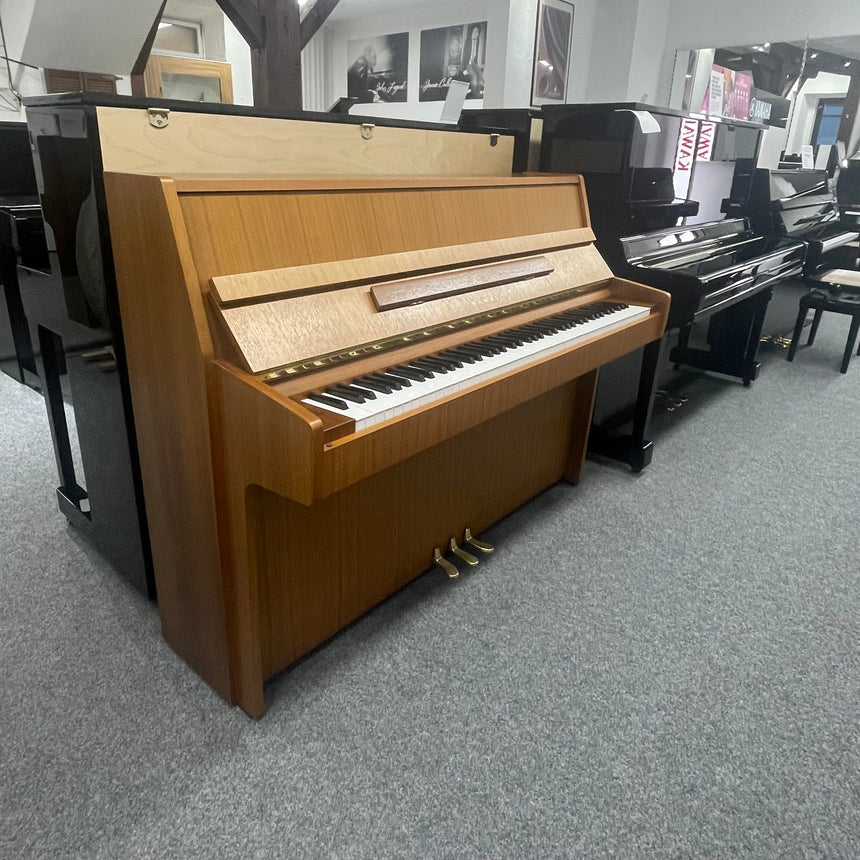 Kawai Klavier CE 7 Nussbaum Bj. 1988 Original made in Japan - sehr guter Zustand (gebraucht)