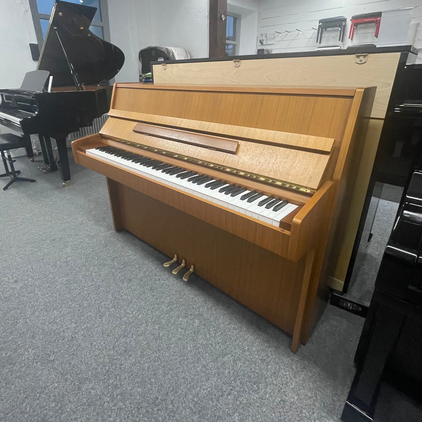 Kawai Klavier CE 7 Nussbaum Bj. 1988 Original made in Japan - sehr guter Zustand (gebraucht)