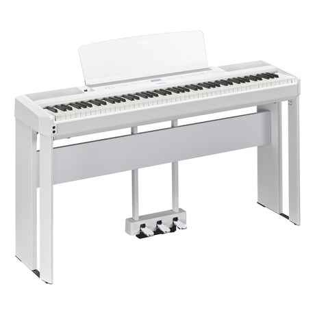 Yamaha P-525 Weiß Bundle mit Ständer, Pedalen und Kopfhörer